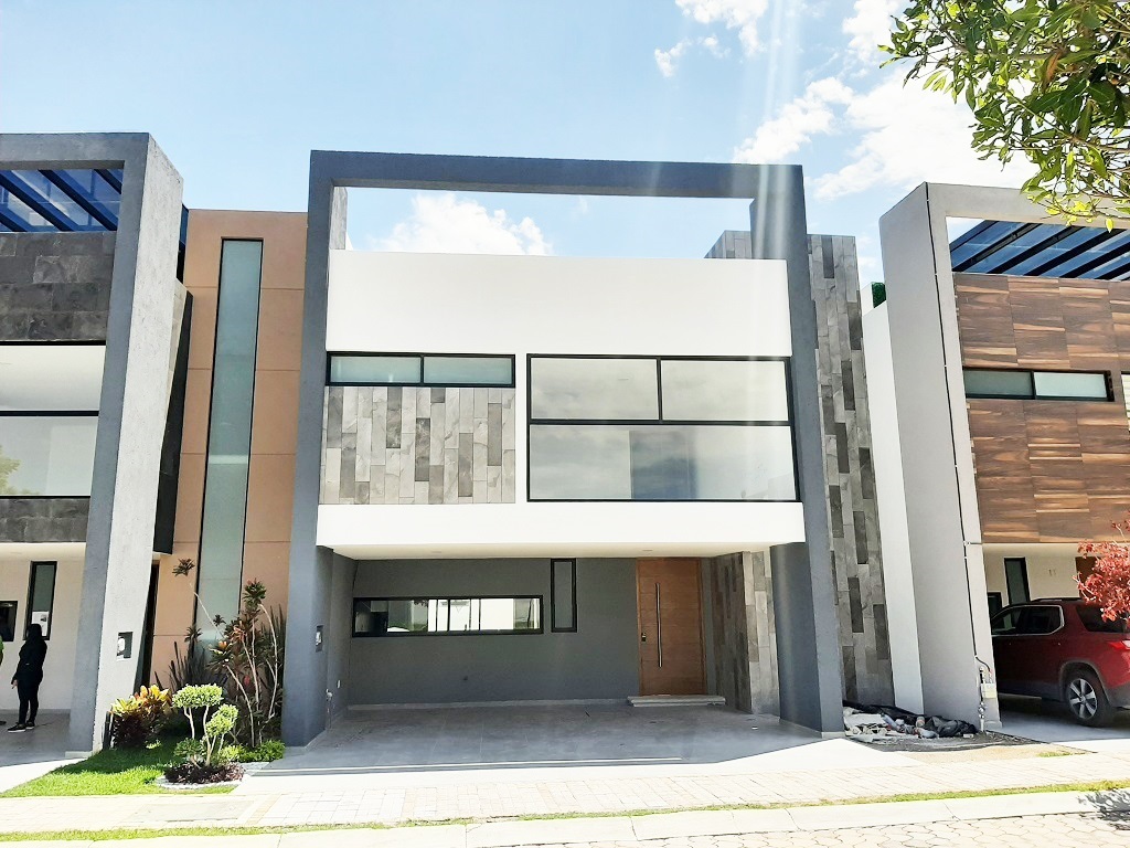 Residencia en Lomas De Angelópolis