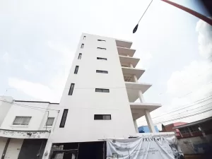 Edificio de 6 departamentos