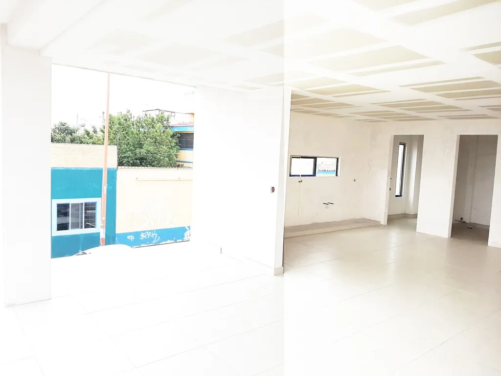 sala con enormes ventanas