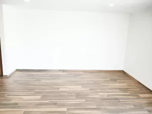 recamara principal con vestidor y baño completo