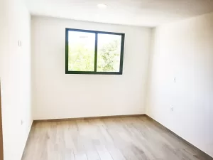 recamaras secundarias amplias con luz natural