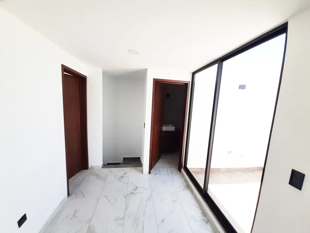 family room o recamara con baño completo