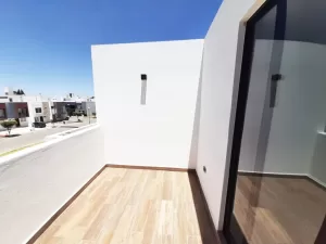 terraza con vista a los volcanes