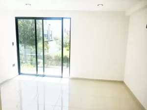 recamara principal con vestidor y baño