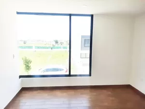 recamara pricinal miy amplia