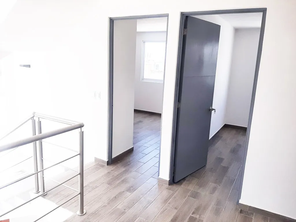 acceso a recamaras secundarias muy amplio