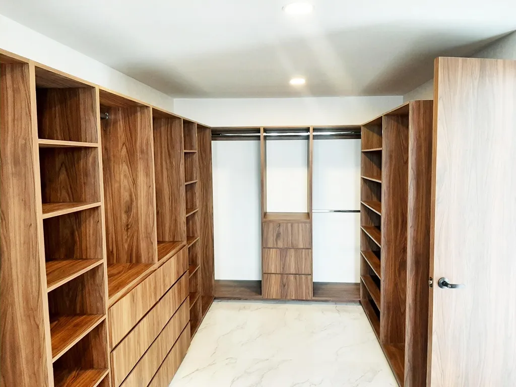 vestidor principal de lujo