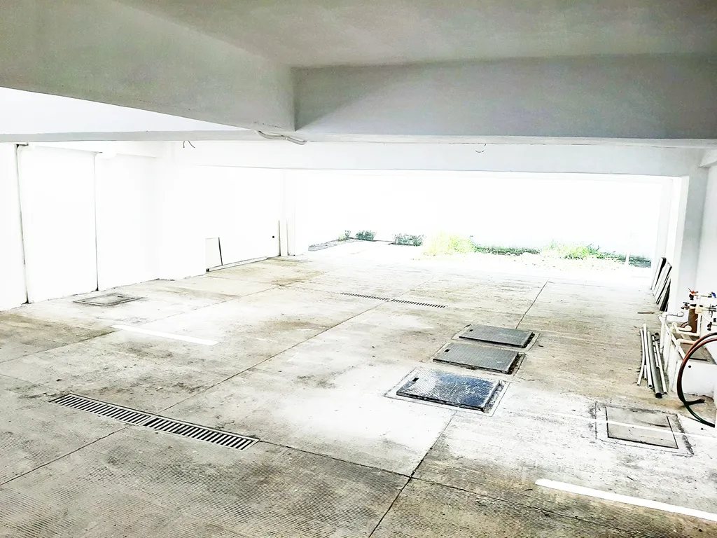 estacionamiento techado