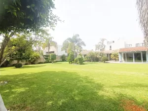 terreno con barda perimetral