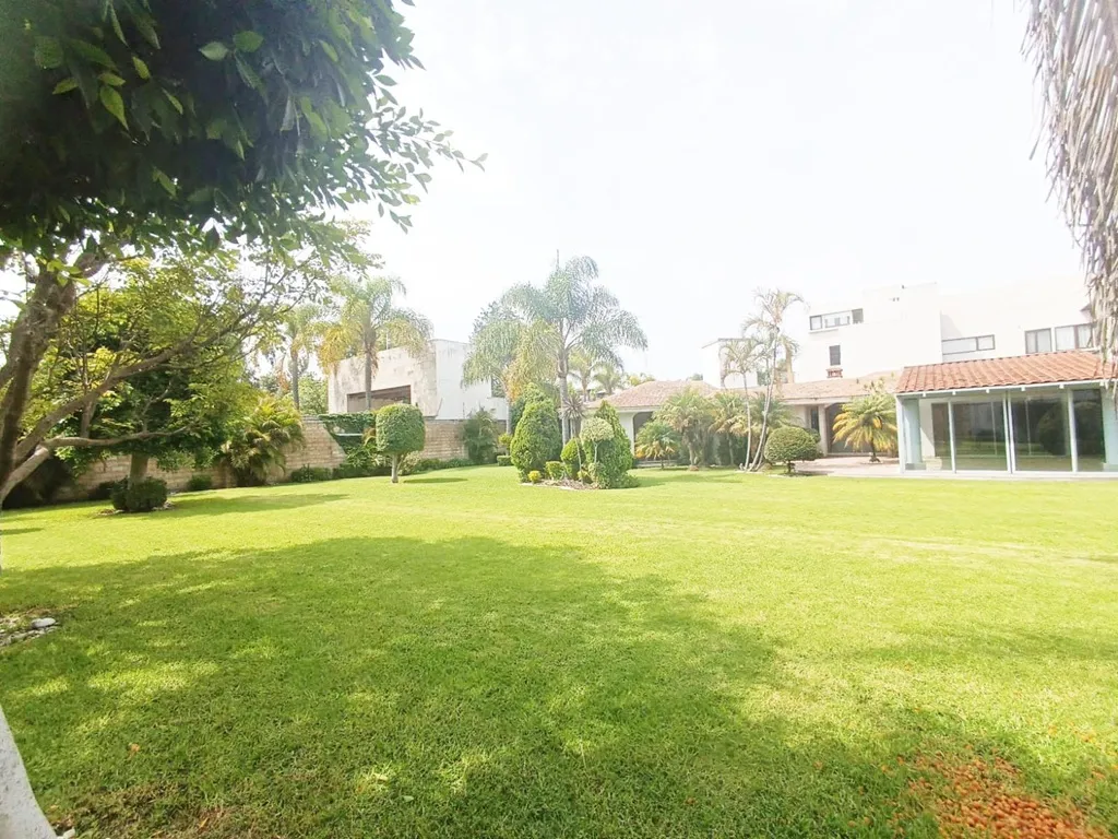 terreno con barda perimetral