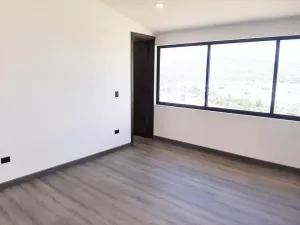 recamaras secundarias con vestidor y baño completo cada una