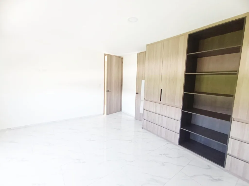 closet amplio en recamaras