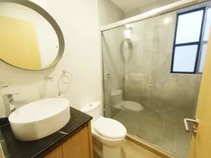 baños amplios con terminados de lujo