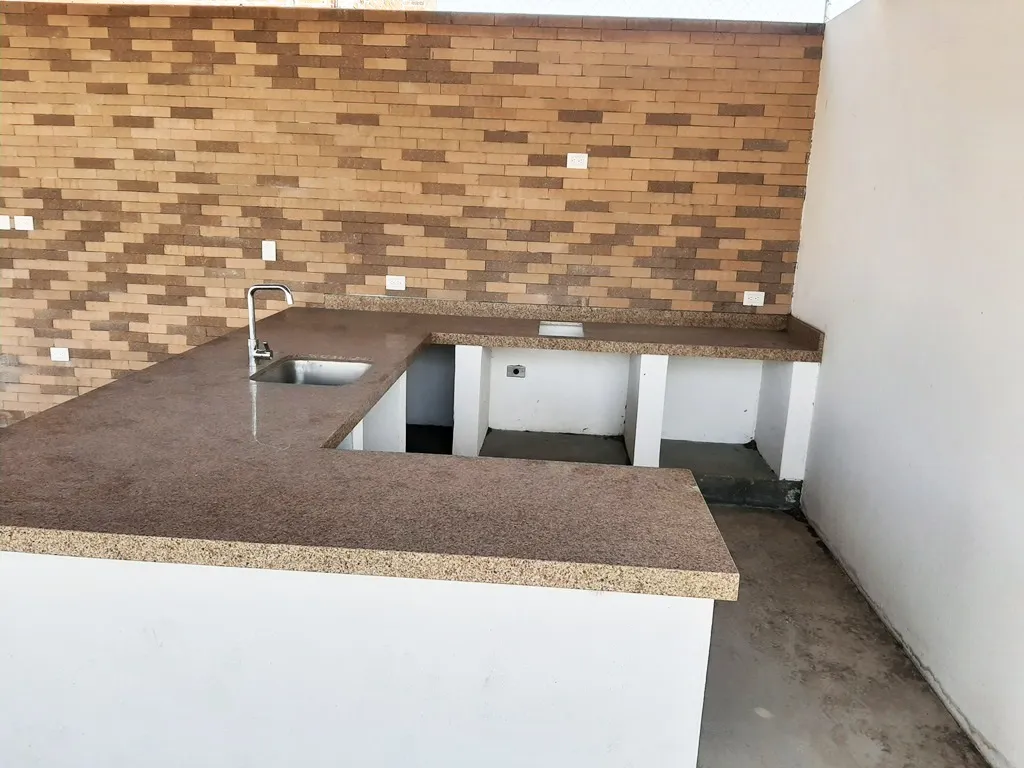 área para eventos con juegos infantiles