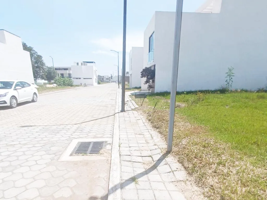 lotes con todos los servicios