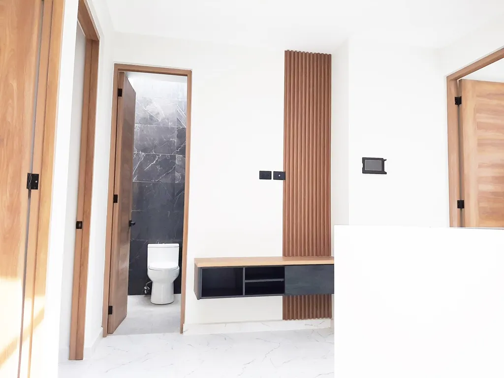 vestíbulo muy iluminado