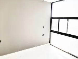 recamara principal con luz natural