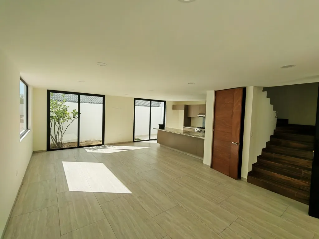 Amplia sala comedor de lujo