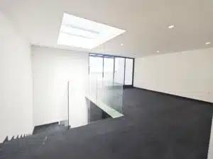 amplia sala de tv