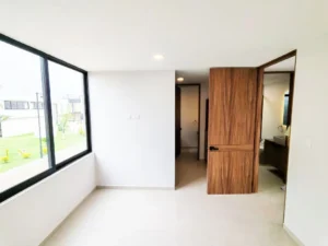 recamara principal con vestidor y baño
