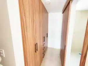 vestidor principal amplio