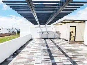 casa con enorme roof garden y amenidades
