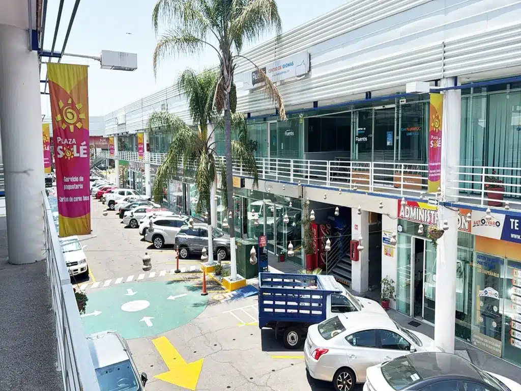 Comercial hermoso local en renta en zavaleta