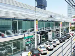 Plaza Sole locales en zavaleta zona de alta afluencia
