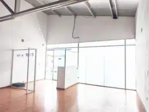 Plaza Sole local comercial en renta con baño y excelente ubicación