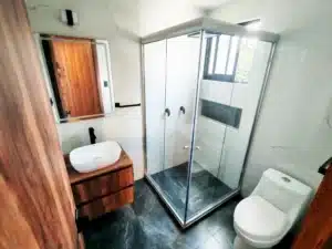 baños con terminados de lujo y equipados