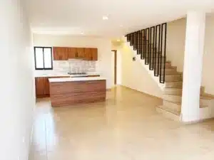 hermosa sala comedor con cocina abierta