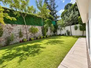 La Calera casa con jardín de mas de 200m2