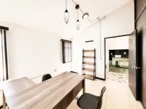 amplias oficinas en torre corporativa