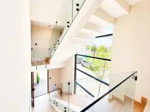 Angelópolis Parque Rodas rodas 12 casa con mucha luz natural y escaleras de lujo