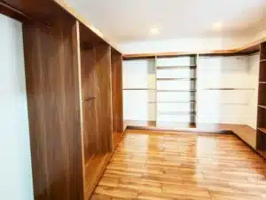 santiago 31 hermoso vestidor muy amplio con terminados premium