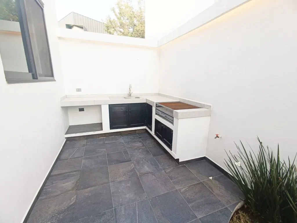 Foresta 5 jardín con asador