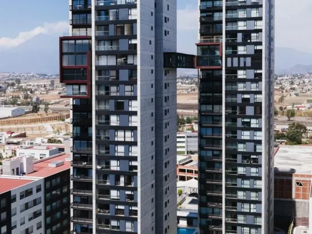 torres 17 11zon.webp